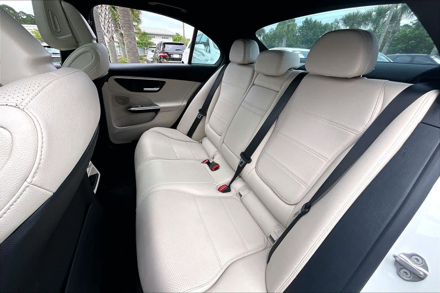 Used 2024 Mercedes-Benz C 300 Sedan image 20