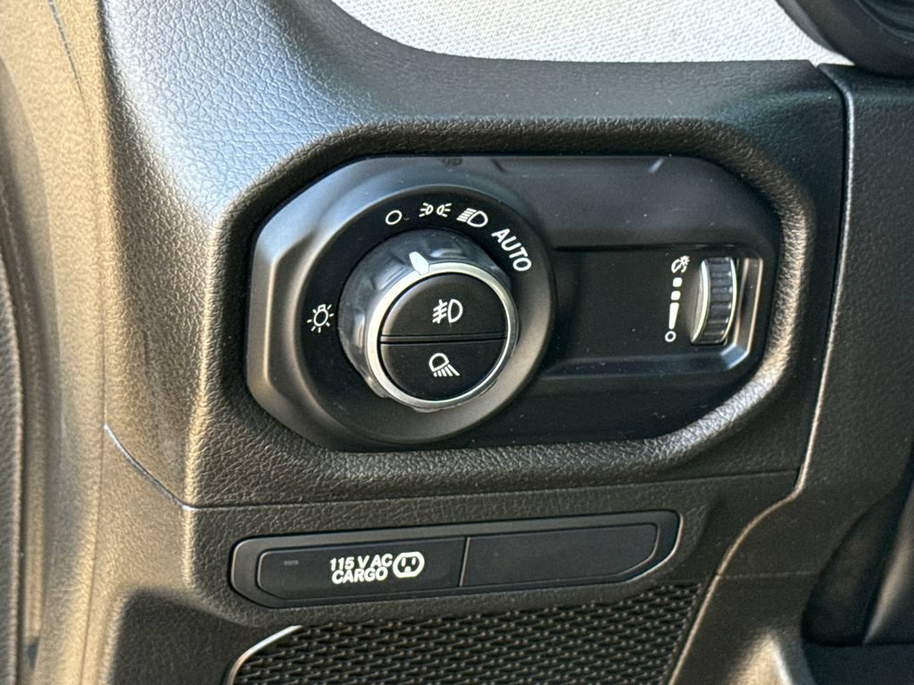 Used 2024 Jeep Gladiator Sport AWD/4WD image 23