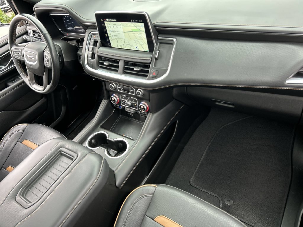 Used 2023 GMC Yukon AT4 w/ Technology Package AWD/4WD image 30