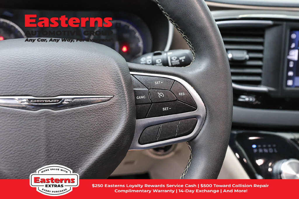 Used 2023 Chrysler Voyager LX FWD image 17