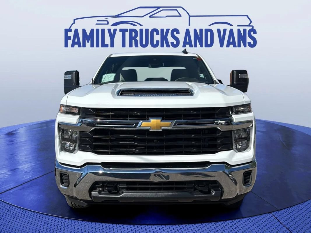 Used 2026 Chevrolet Silverado 2500 LT AWD/4WD image 8
