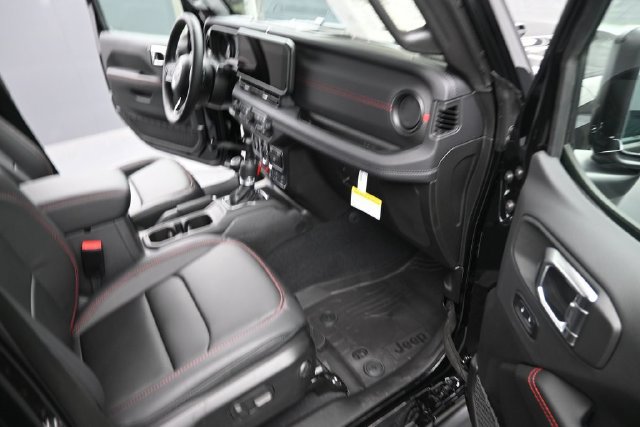 New 2026 Jeep Wrangler Unlimited Rubicon w/ Safety Group AWD/4WD image 17