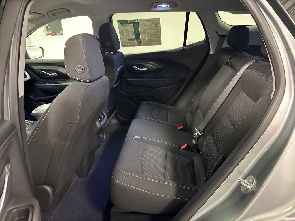 Used 2023 GMC Terrain SLE w/ Driver Convenience Package FWD image 31