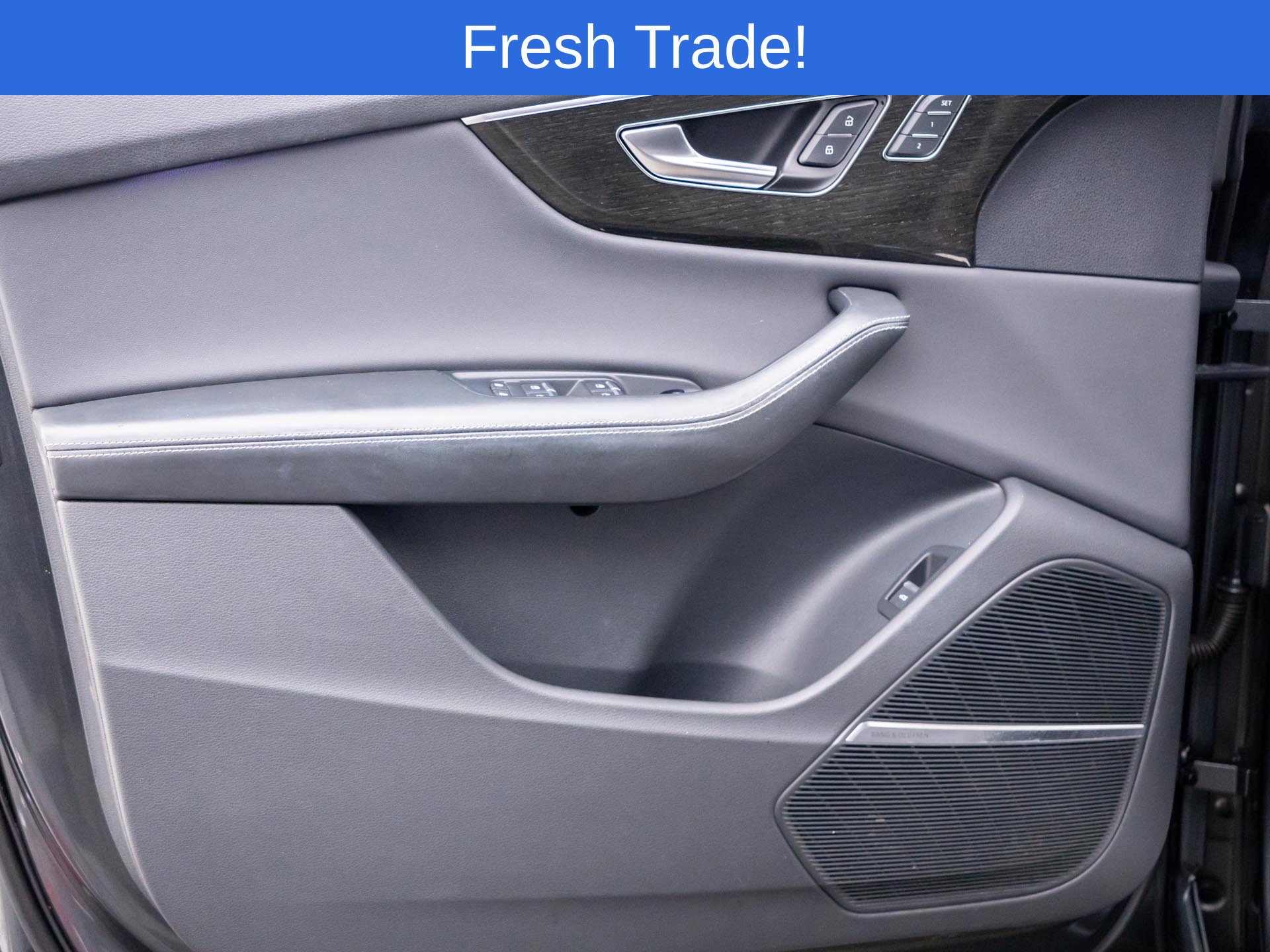 Used 2022 Audi Q8 Prestige w/ Prestige Package AWD/4WD image 12