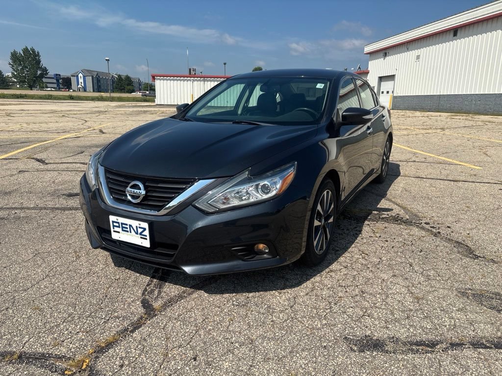 Used 2017 Nissan Altima 2.5 SL FWD image 1
