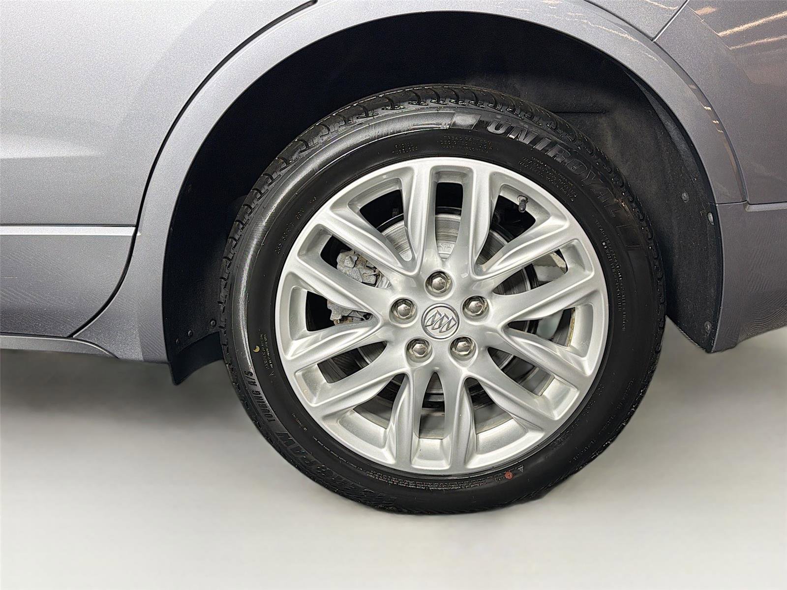 Used 2019 Buick Envision Premium image 33