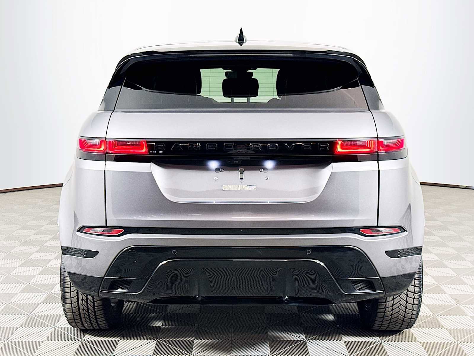 Used 2023 Land Rover Range Rover Evoque R-Dynamic SE AWD/4WD image 6