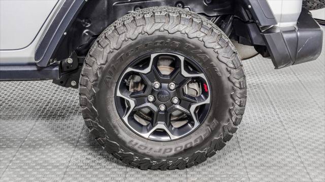 Used 2023 Jeep Wrangler Unlimited Rubicon w/ Cold Weather Group AWD/4WD image 36