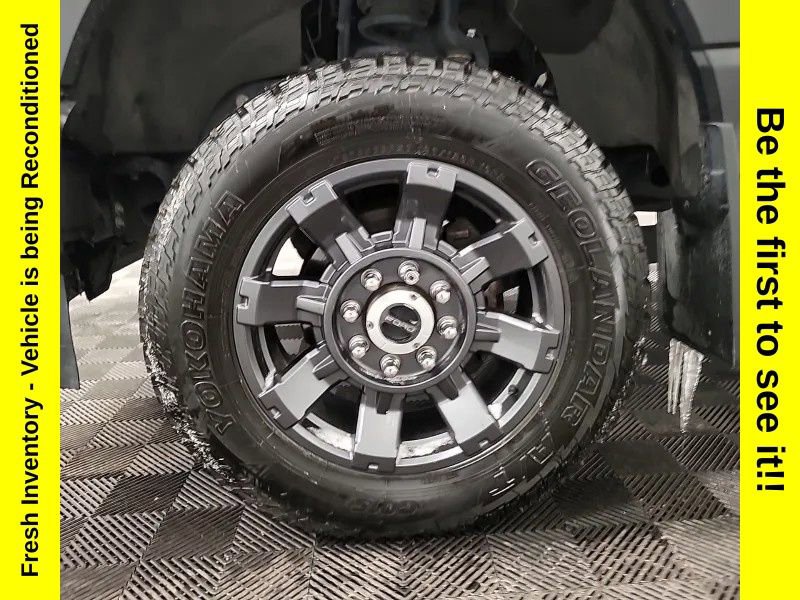 Used 2023 Ford F250 Lariat w/ Sport Appearance Package image 7