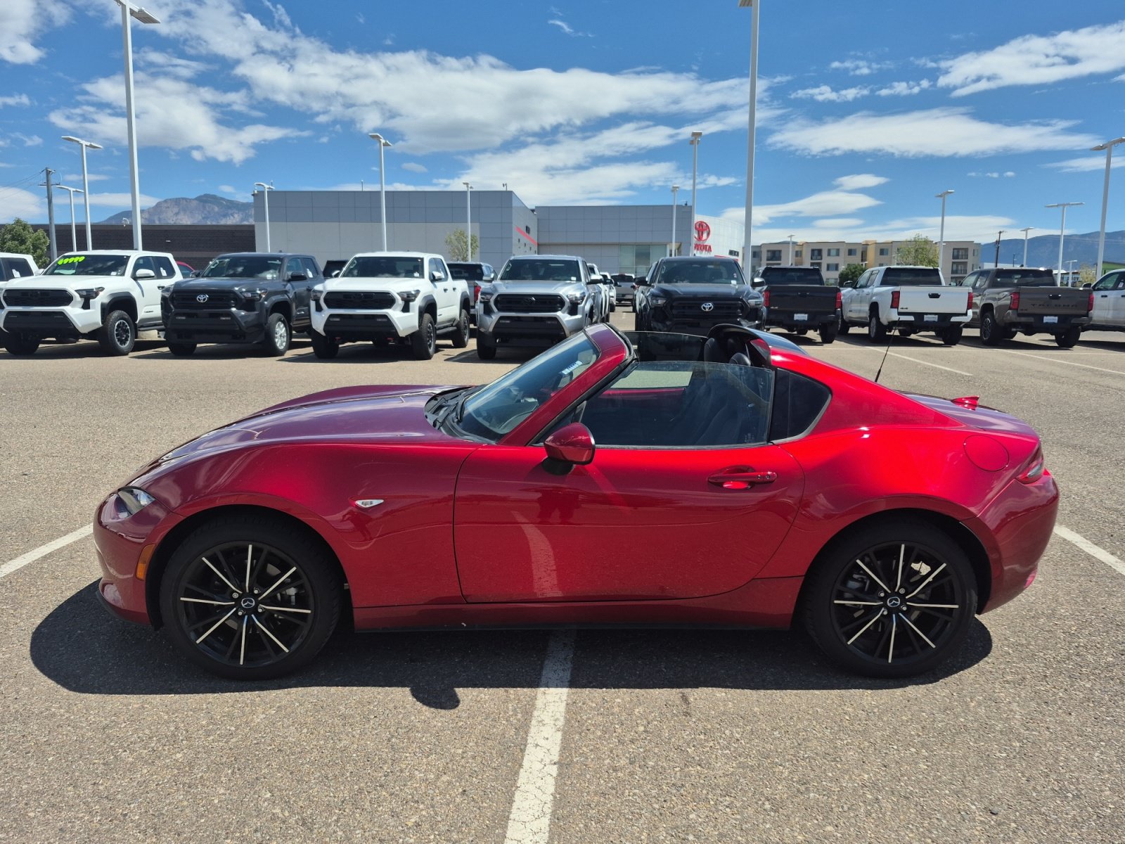 Used 2024 MAZDA MX-5 Miata RF Grand Touring w/ Weather Package RWD image 33