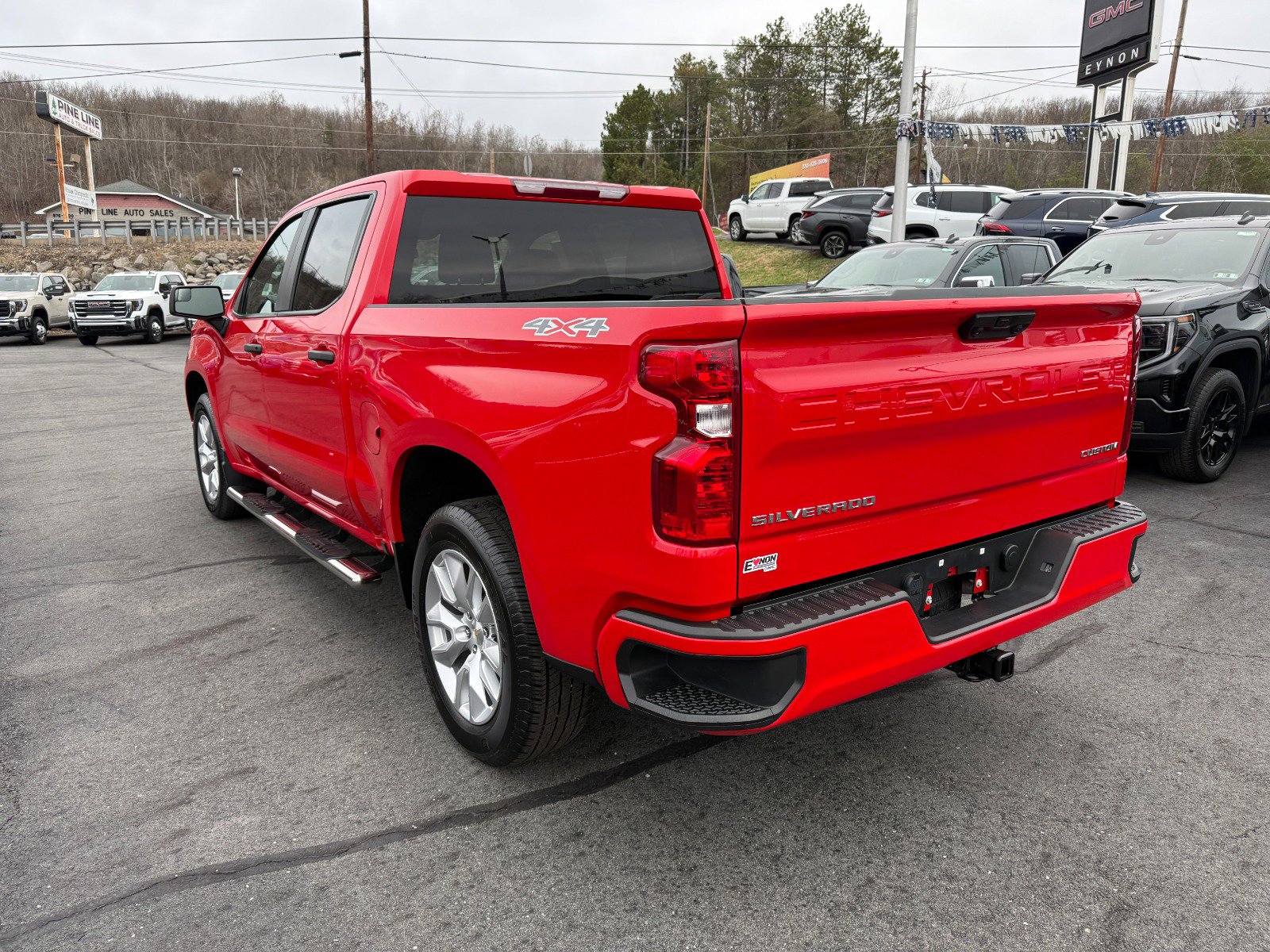 Used 2023 Chevrolet Silverado 1500 Custom AWD/4WD image 3