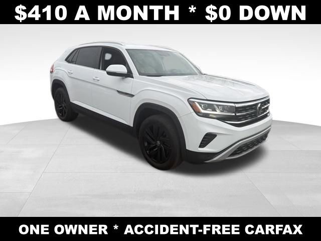 Used 2023 Volkswagen Atlas Cross Sport SE w/ Black Wheel Package image 7