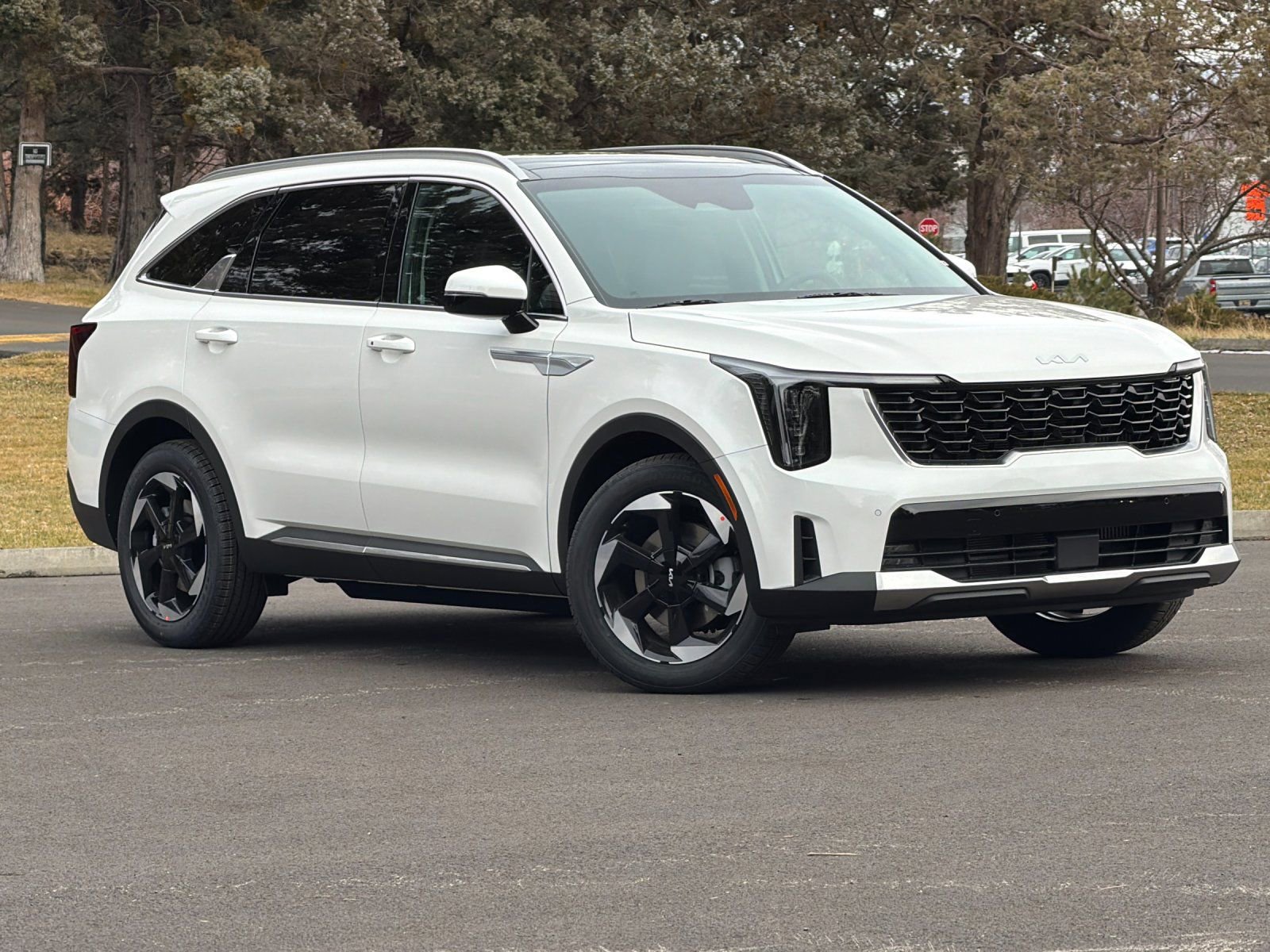 New 2026 Kia Sorento EX w/ EX Premium Package AWD/4WD image 2