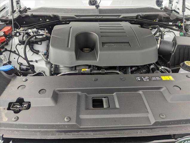 New 2025 Land Rover Defender 110 S image 17