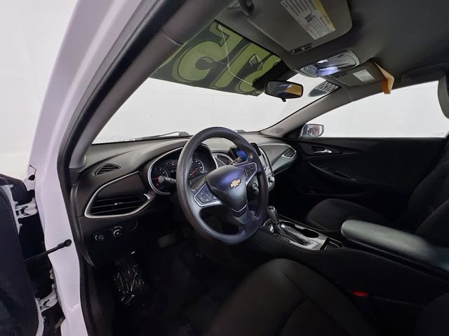 Used 2020 Chevrolet Malibu LS image 18