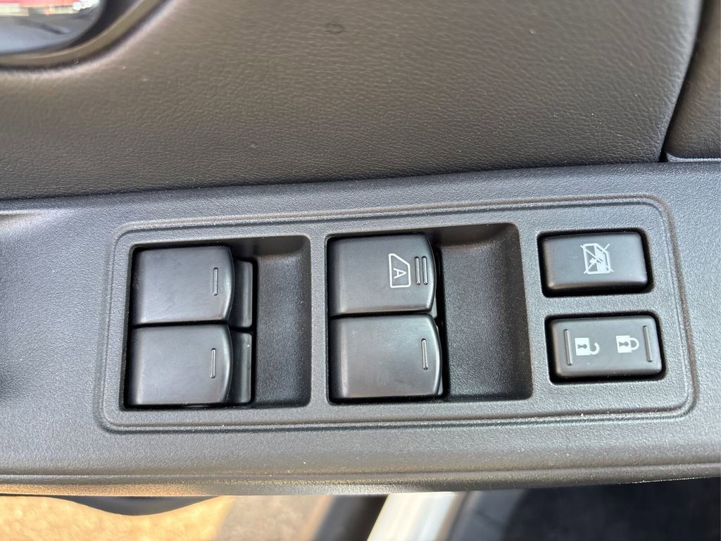 New 2025 Nissan Frontier PRO-4X w/ Pro Convenience Package image 38