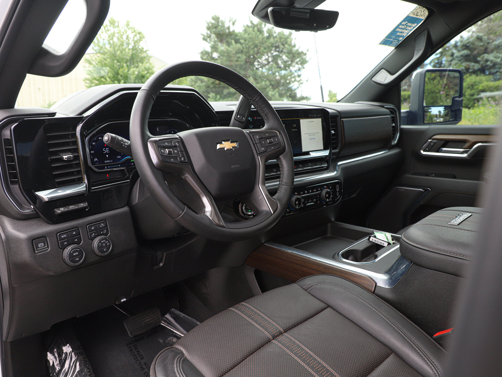 Used 2024 Chevrolet Silverado 3500 High Country w/ High Country Premium Package AWD/4WD image 27