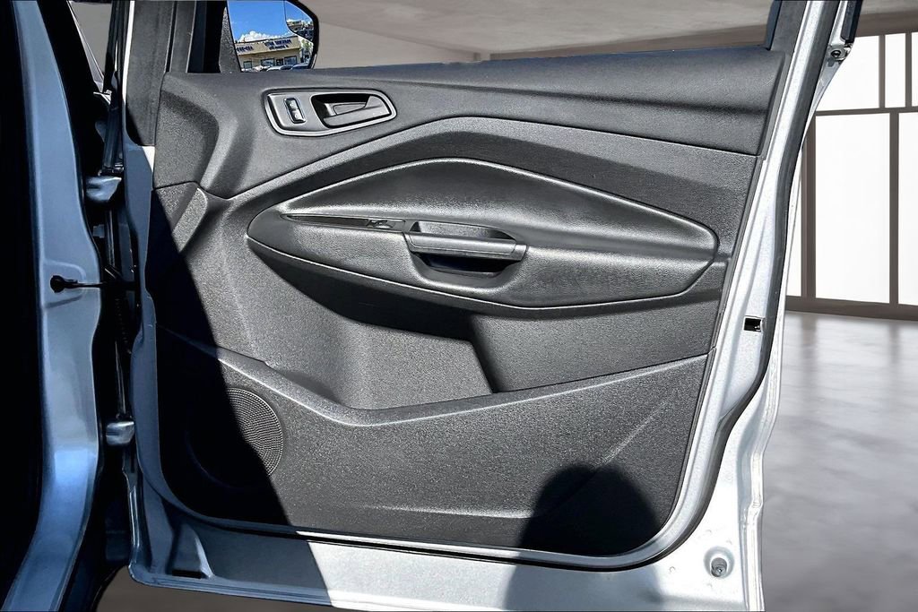 Used 2015 Ford Escape S image 24