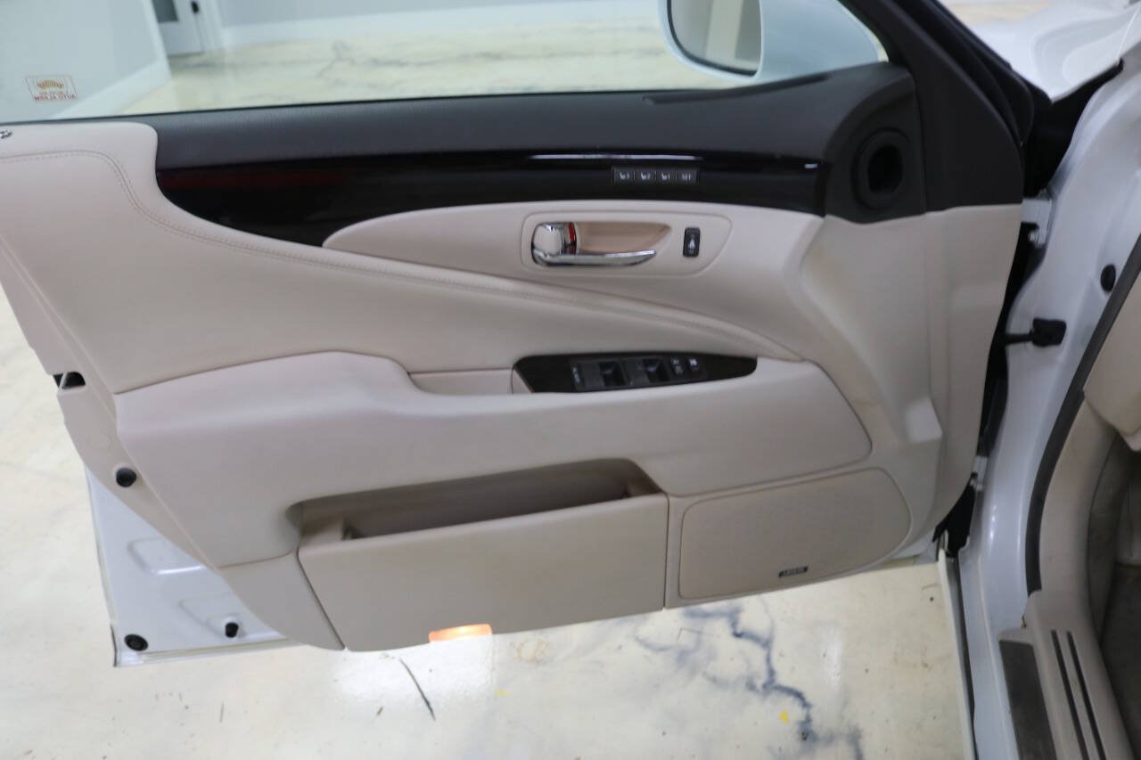 Used 2008 Lexus LS 460 L RWD image 55