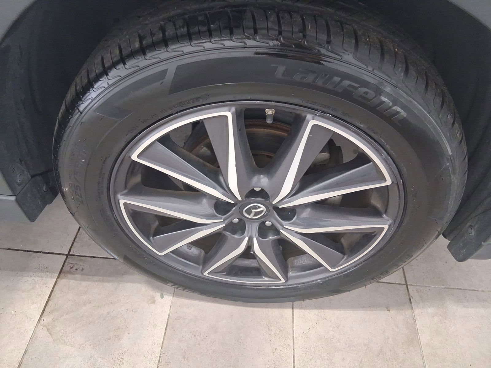 Used 2018 MAZDA CX-5 Touring image 11