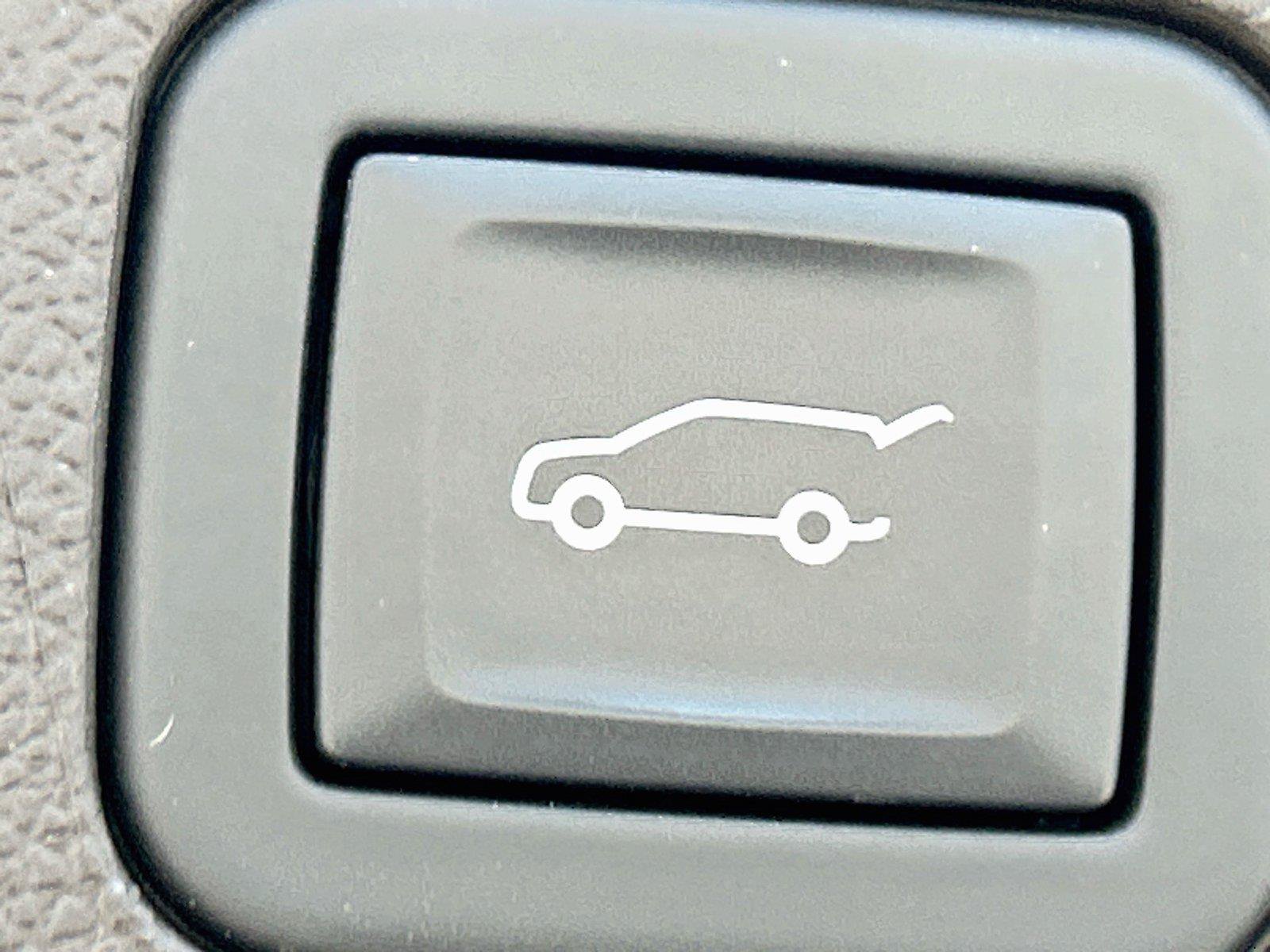 Used 2024 GMC Yukon SLT AWD/4WD image 15