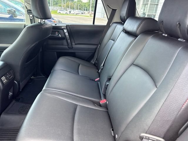Used 2021 Toyota 4Runner Venture w/ Moonroof Package AWD/4WD image 11
