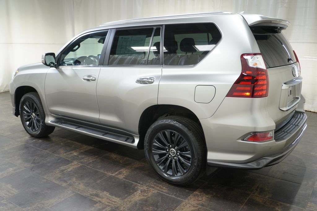 Used 2022 Lexus GX 460 Premium w/ Accessory Package AWD/4WD image 9