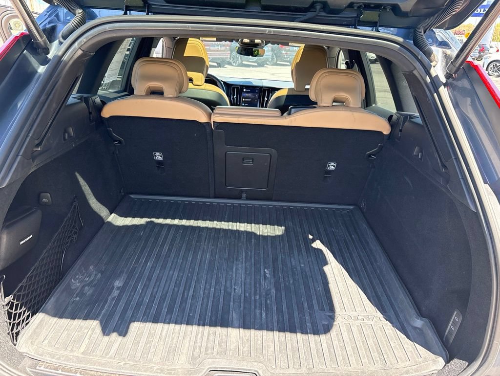 Certified 2023 Volvo XC60 B6 Ultimate AWD/4WD image 39