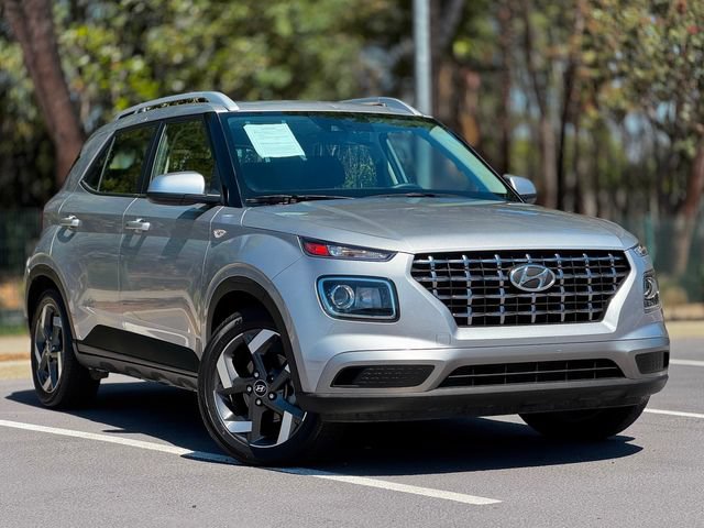 Used 2025 Hyundai Venue SEL