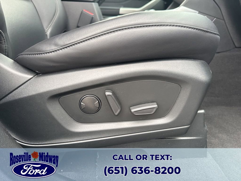 Used 2023 Ford Explorer XLT w/ Equipment Group 202A image 38