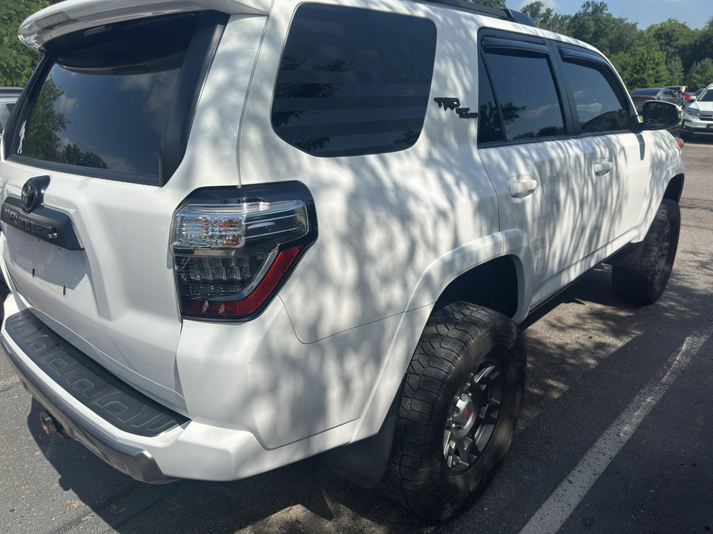 Used 2018 Toyota 4Runner TRD Off-Road Premium w/ TRD Performance Package AWD/4WD image 5