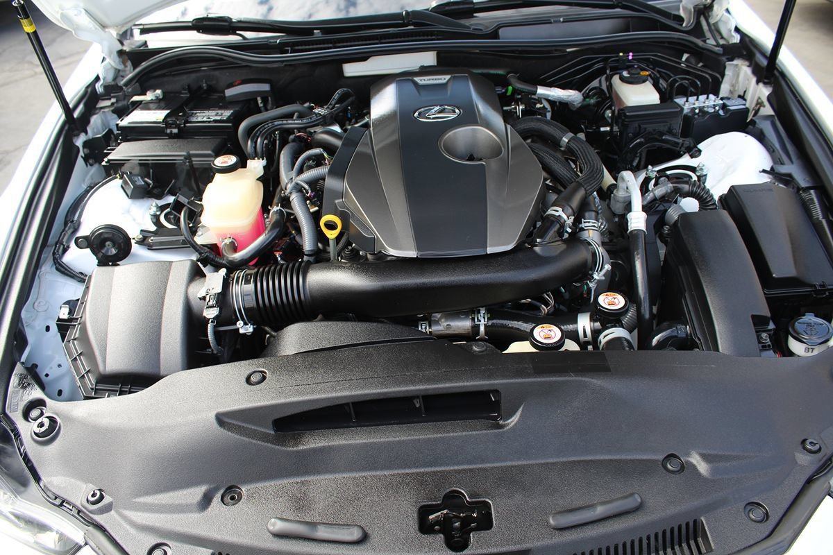 Used 2019 Lexus IS 300 F Sport w/ F Sport Package RWD image 32