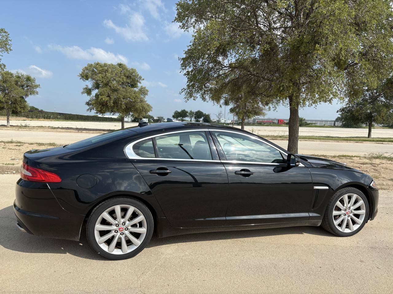 Used 2014 Jaguar XF 3.0 AWD/4WD image 52