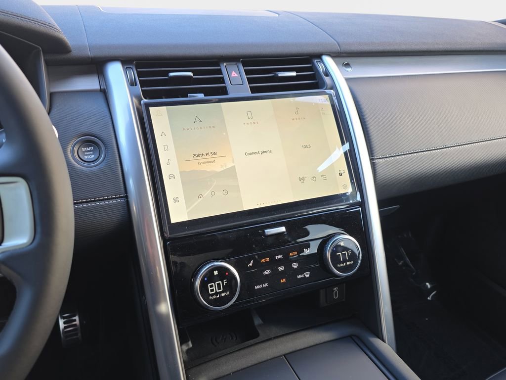 New 2026 Land Rover Discovery Limited Edition AWD/4WD image 20