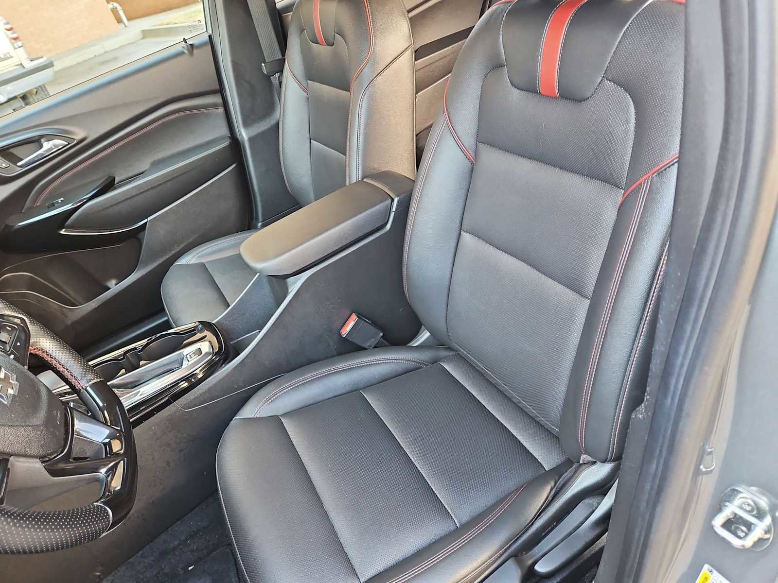 Certified 2024 Chevrolet Trax RS image 17