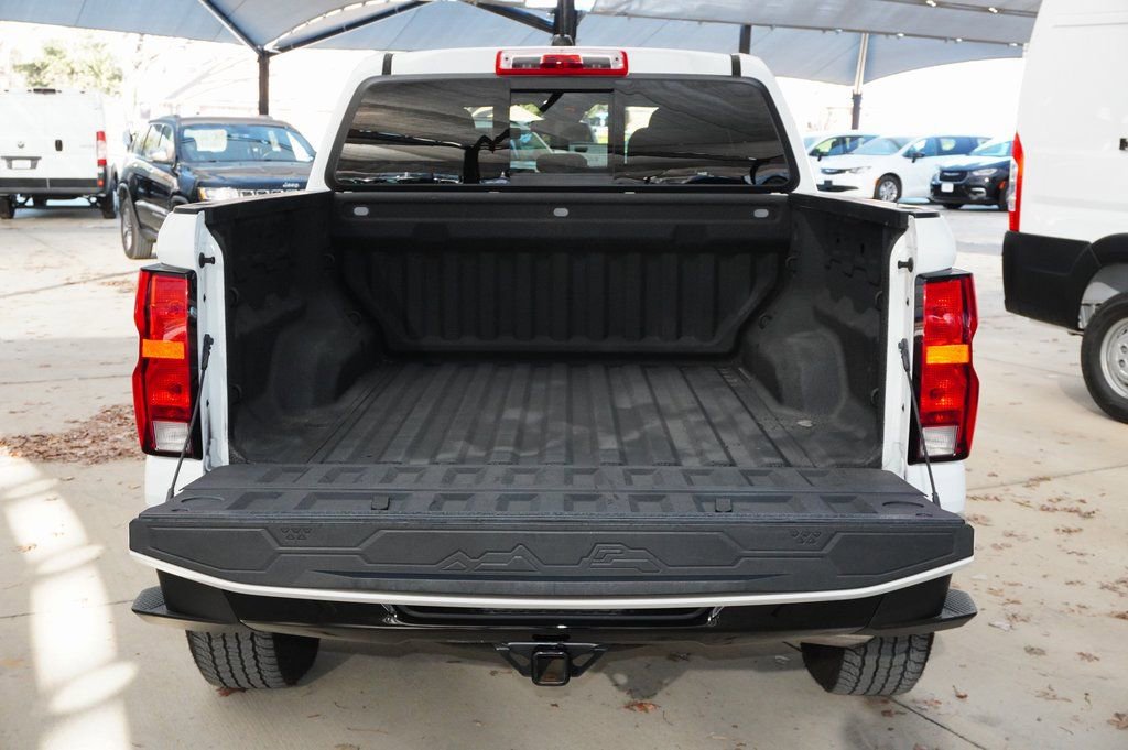 Used 2023 Chevrolet Colorado Trail Boss image 27