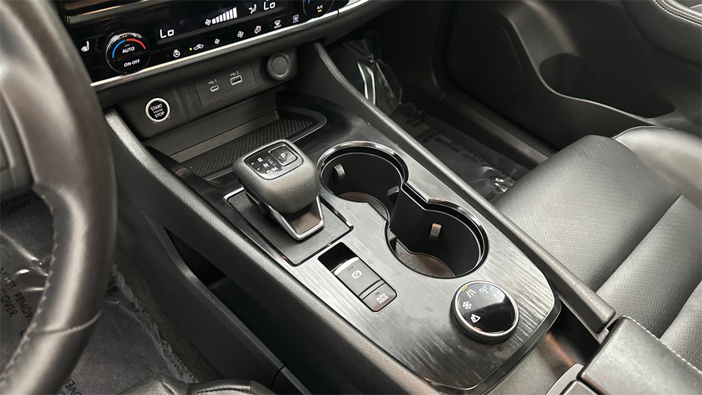 Certified 2023 Nissan Rogue SV w/ SV Premium Package image 15