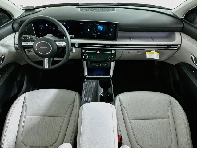 Used 2025 Hyundai Tucson SEL AWD/4WD image 13