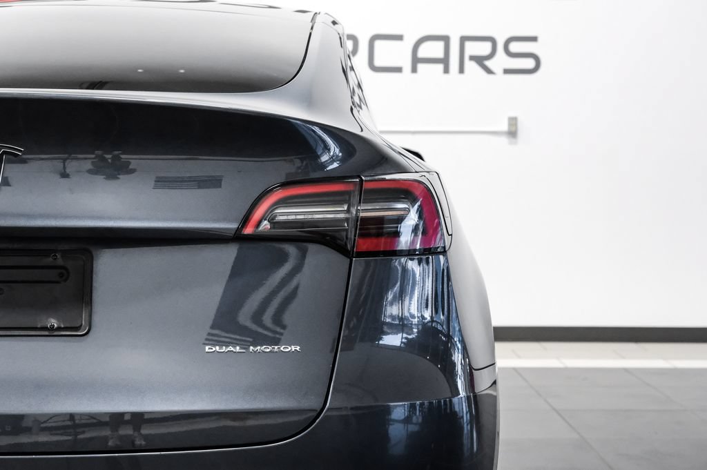 Used 2022 Tesla Model Y Long Range AWD/4WD image 46