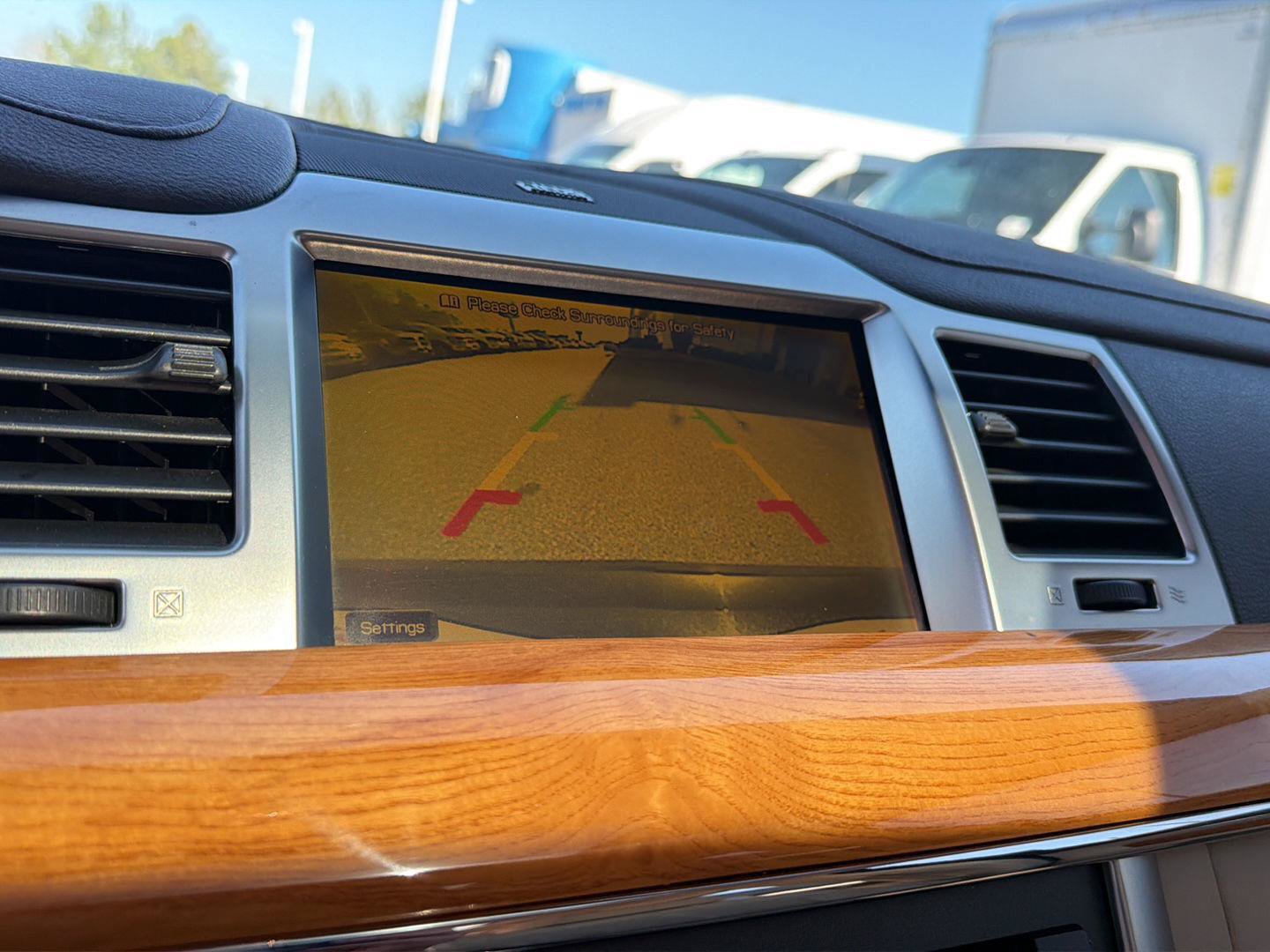 Used 2010 Lincoln MKS FWD image 28