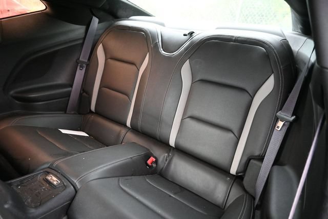 Used 2016 Chevrolet Camaro SS RWD image 12