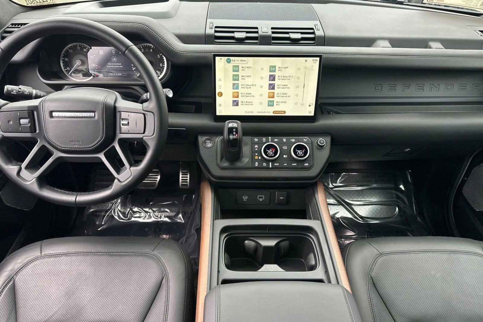 Used 2023 Land Rover Defender 130 X AWD/4WD image 29