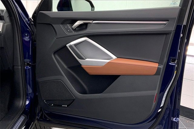 Used 2025 Audi Q3 2.0T Premium Plus image 24