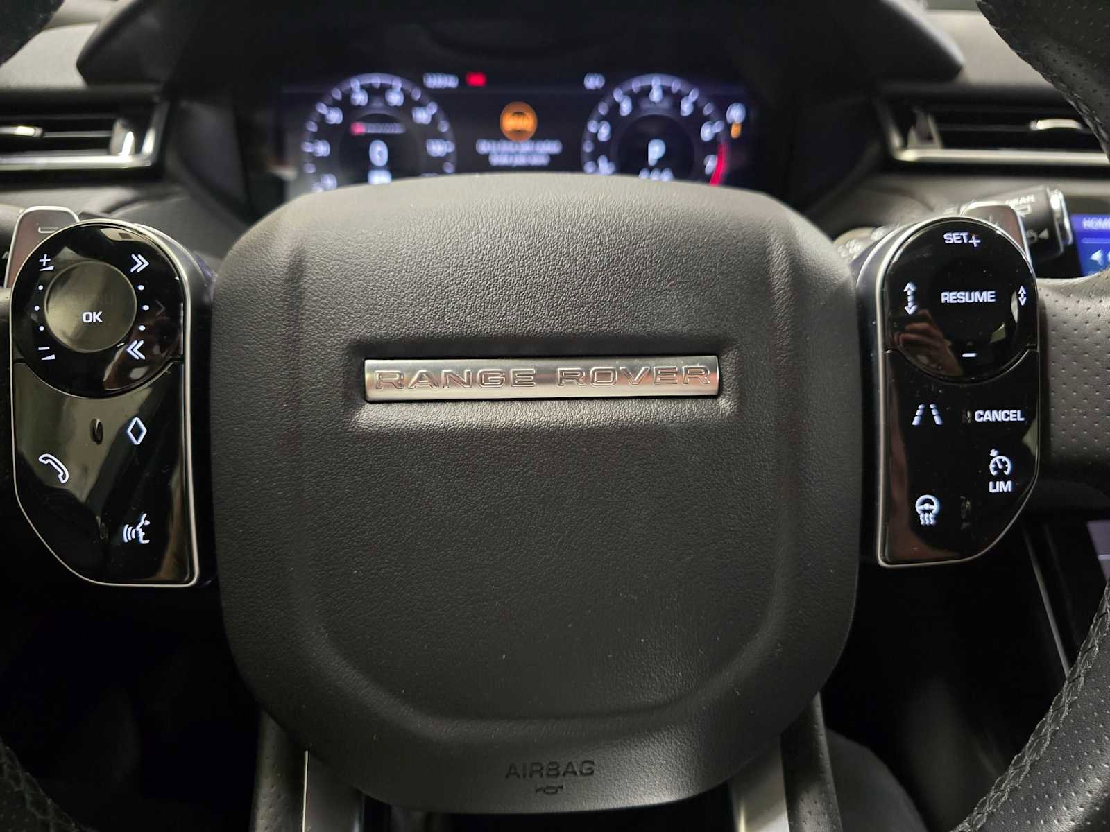 Used 2020 Land Rover Range Rover Velar R-Dynamic S image 25