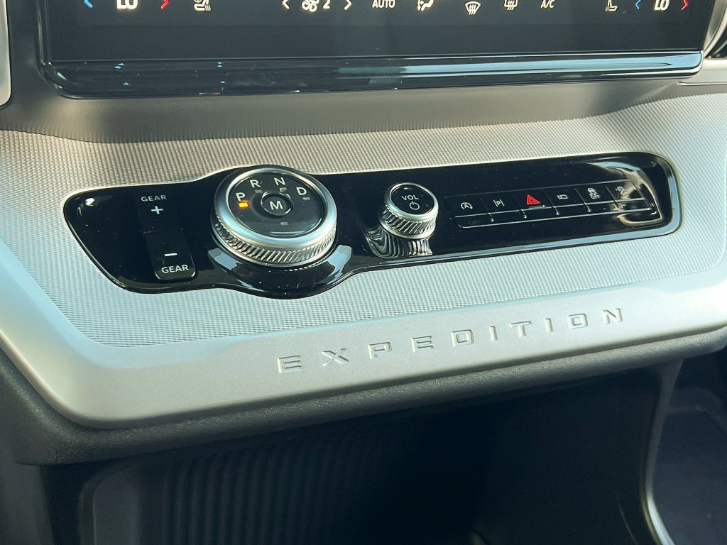 New 2025 Ford Expedition Max Active image 22