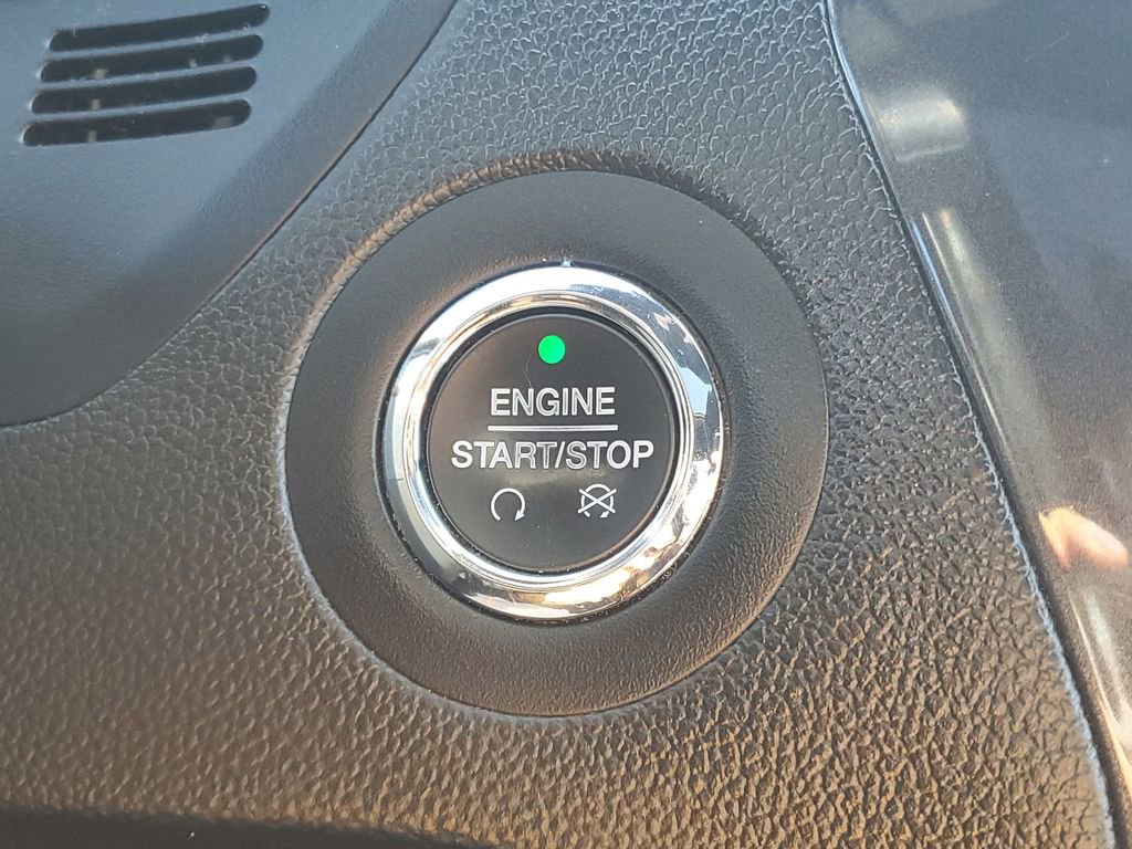 Used 2019 Ford Explorer Sport w/ Equipment Group 401A AWD/4WD image 19