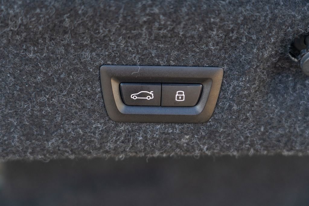 Used 2024 BMW M4 xDrive Competition w/ Executive Package image 9