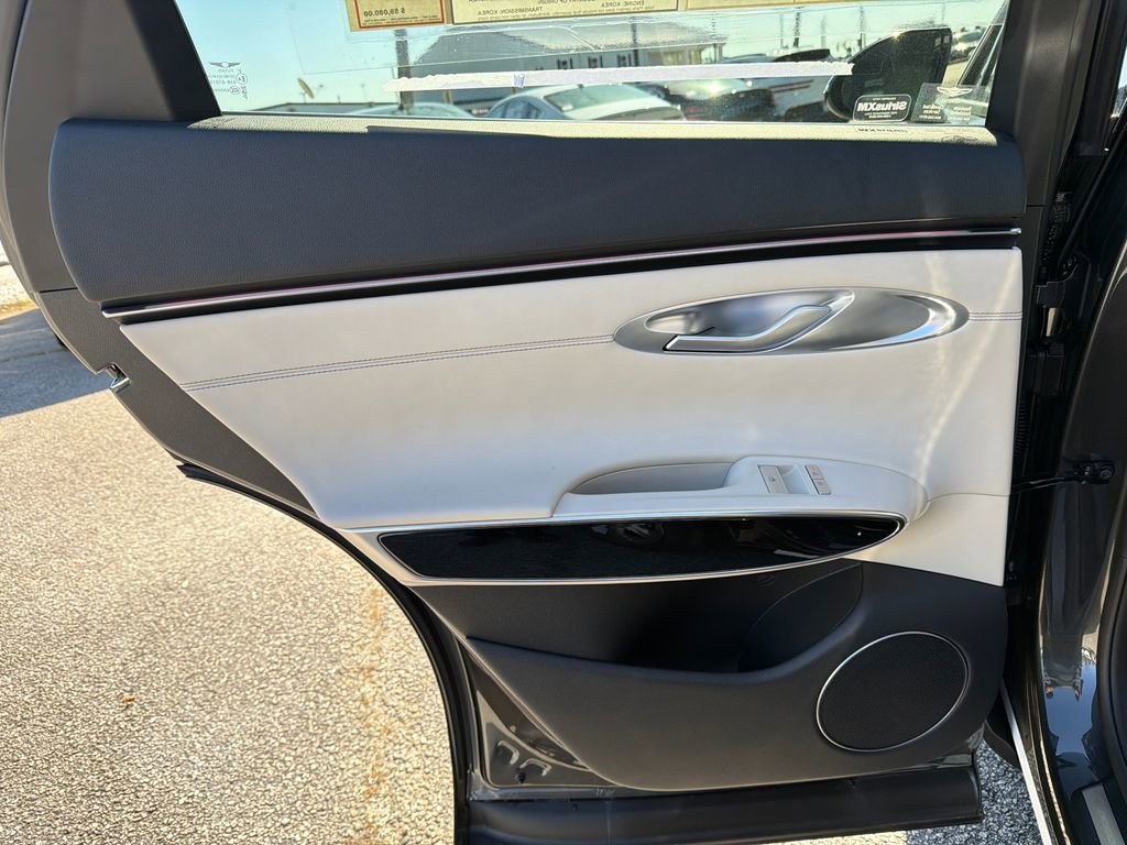New 2026 Genesis GV70 2.5T image 22