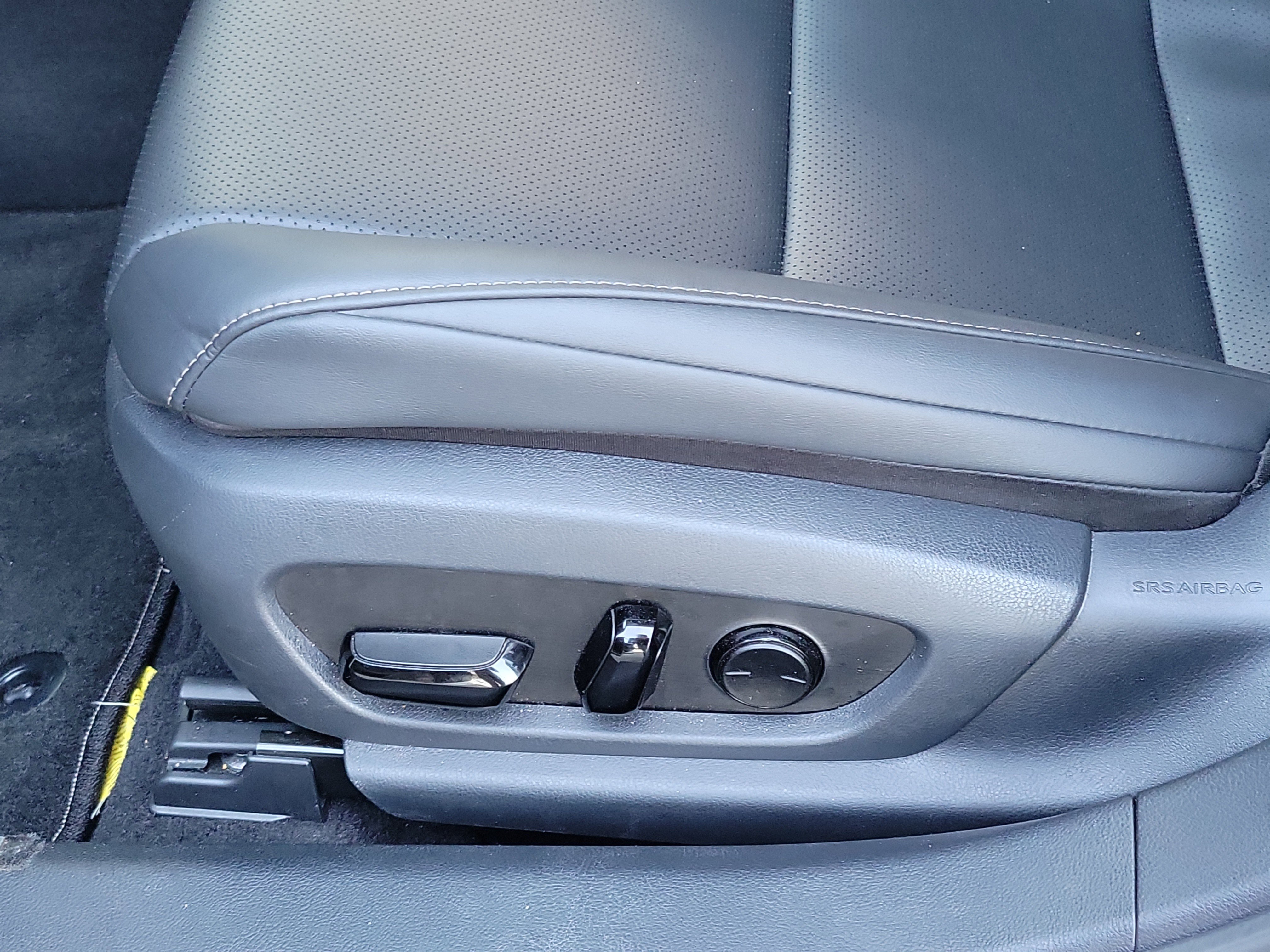 Used 2024 Lexus ES 350 w/ Accessory Package (Z1) image 17