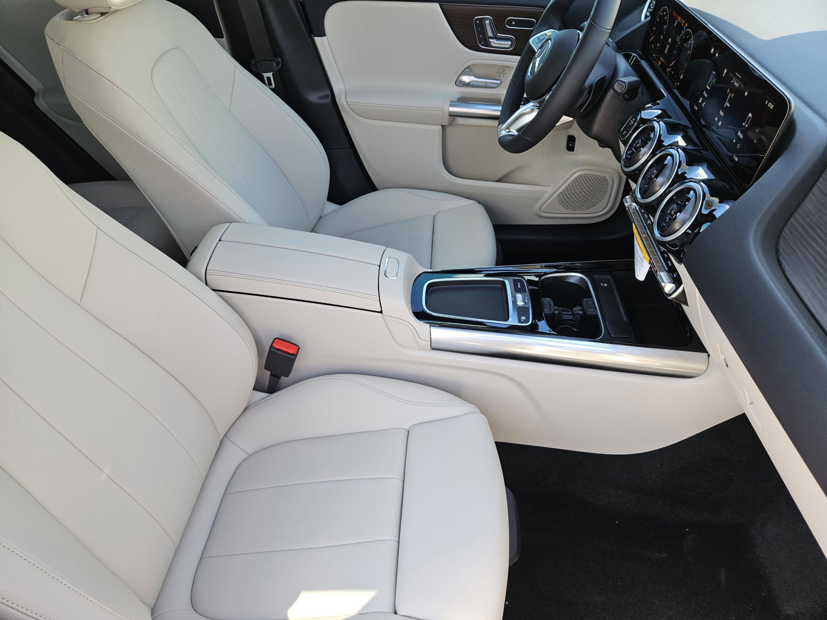 Certified 2026 Mercedes-Benz GLA 250 image 14